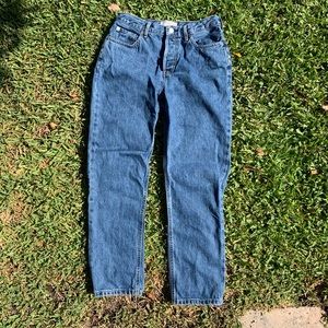 Everlane 90s cheeky straight jeans!